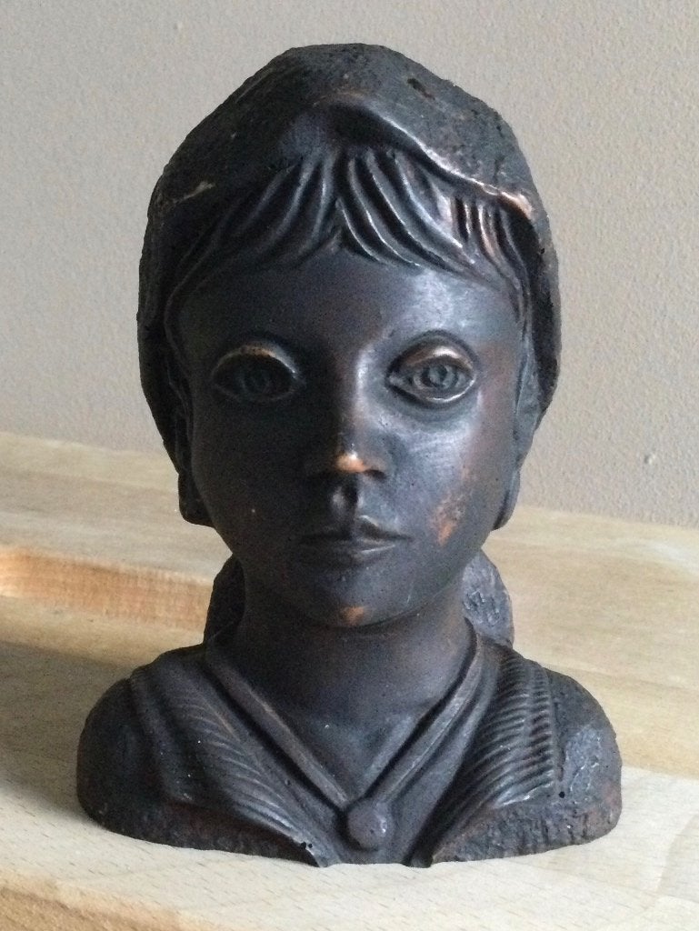 Buste jongedame van polystone bronskleurige look gemerkt, Verzenden, Composieten, Buste, Vrouw