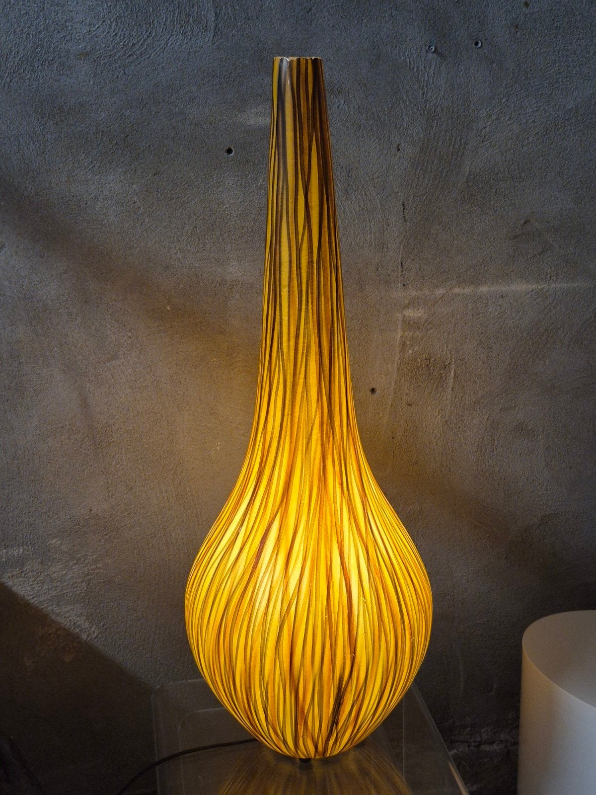 Vintage Polyester 'Teardrop' Vloerlamp (93,5 cm) – Jaren 70, Ophalen, Kunststof, Gebruikt, E27 (groot)