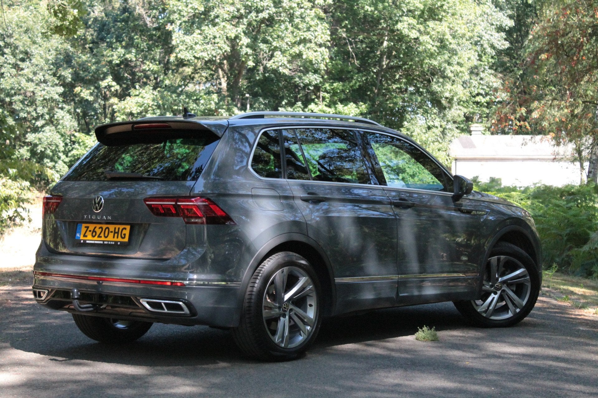 Volkswagen Tiguan 1.5 TSI R-Line Business | Carplay | Trekha, Auto's, 12 maanden, 15 km/l, 4 cilinders, 1446 kg