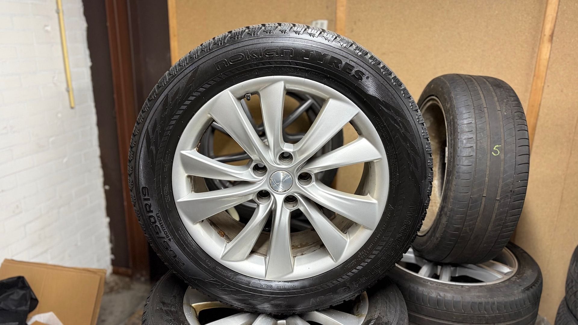 Tesla | 265/50/19 | Winterbanden | Direct Beschikbaar, Auto-onderdelen, 19 inch, Gebruikt, -, 265 mm