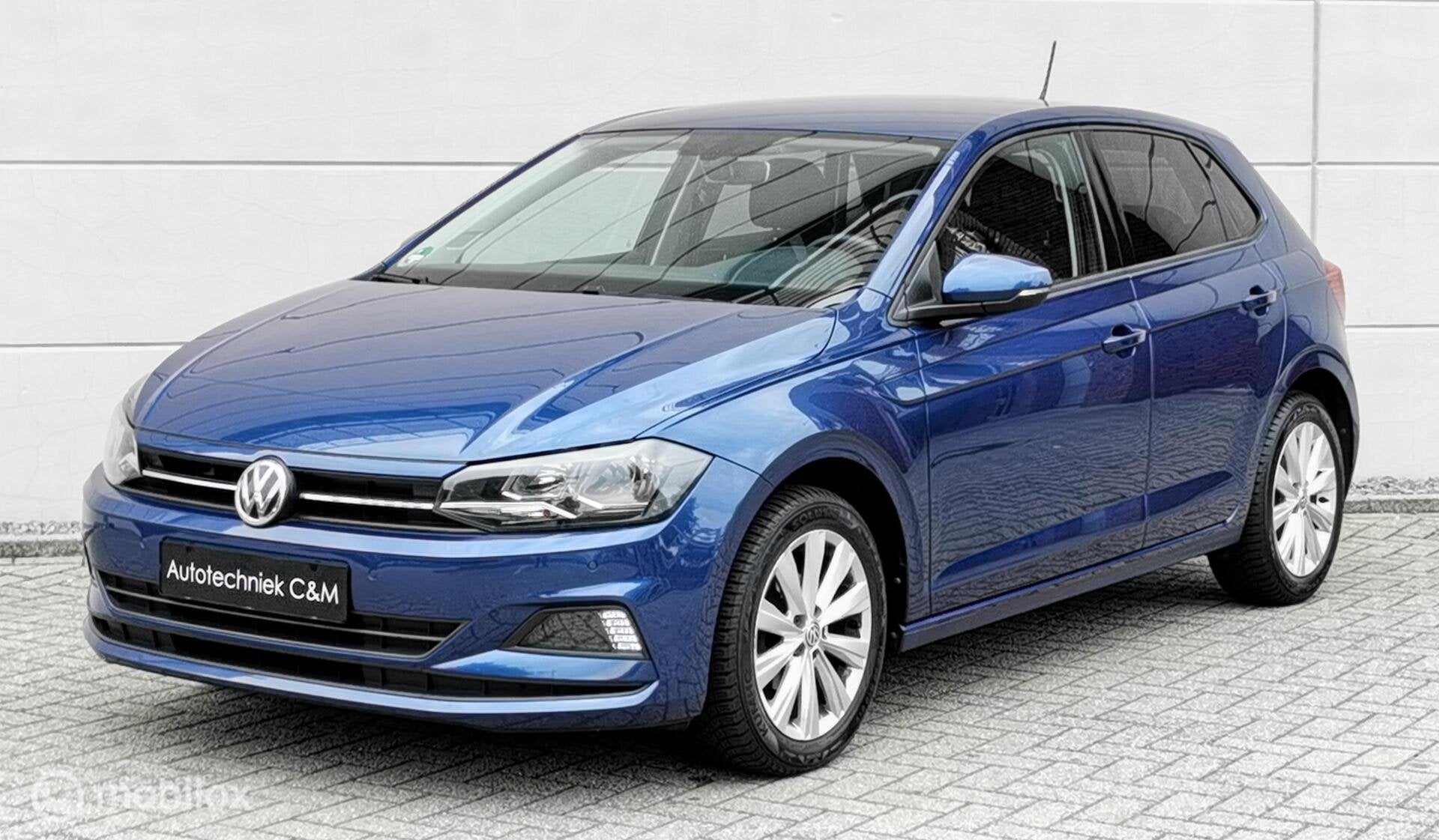 VOLKSWAGEN POLO 1.0 TSI COMFORTLINE/95PK/DSG/ACC/NAV/PDC/VOL, Stof, Adaptive Cruise Control, Zwart, 95 pk