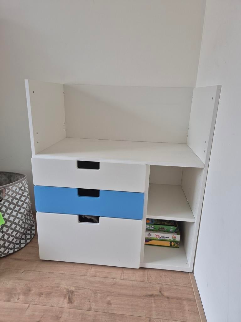 Ikea bureau/commode stuva, Kinderen en Baby's, Kinderkamer | Commodes en Kasten, Ophalen, Gebruikt, 50 tot 70 cm, 75 tot 100 cm