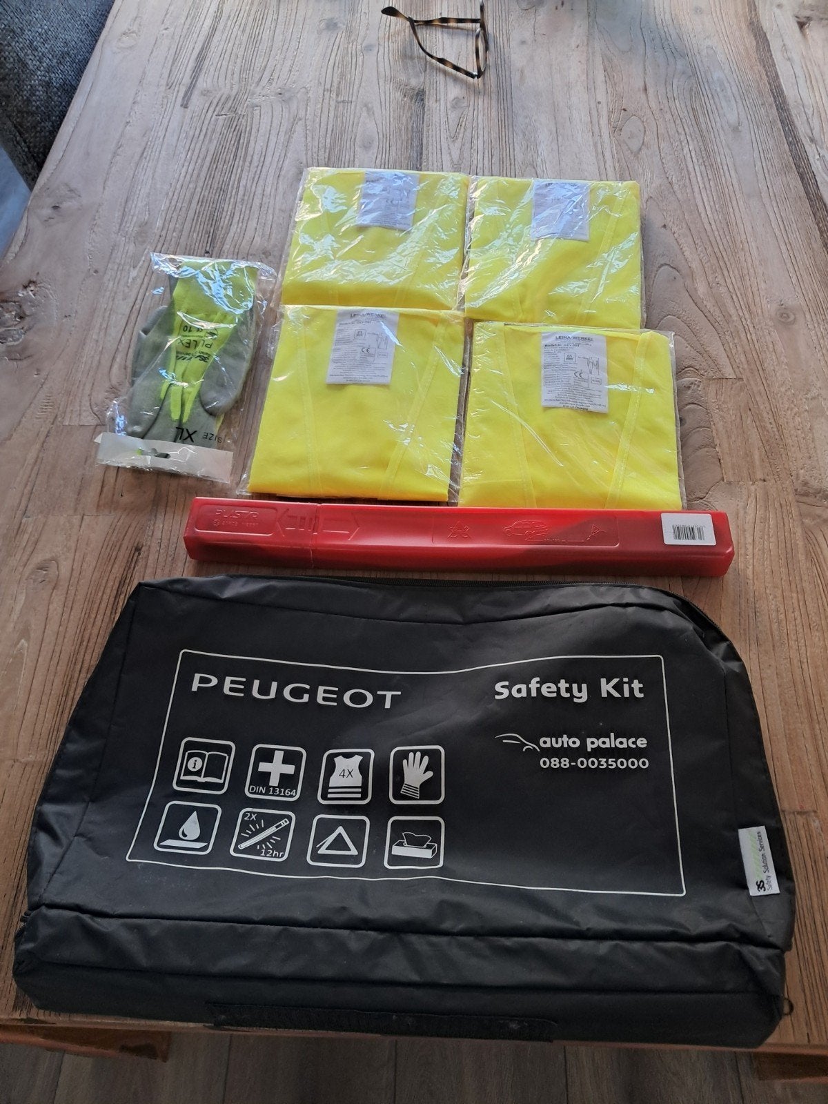 Peugeot Safety Kit - Veiligheid onderweg, Ophalen of Verzenden, Nieuw