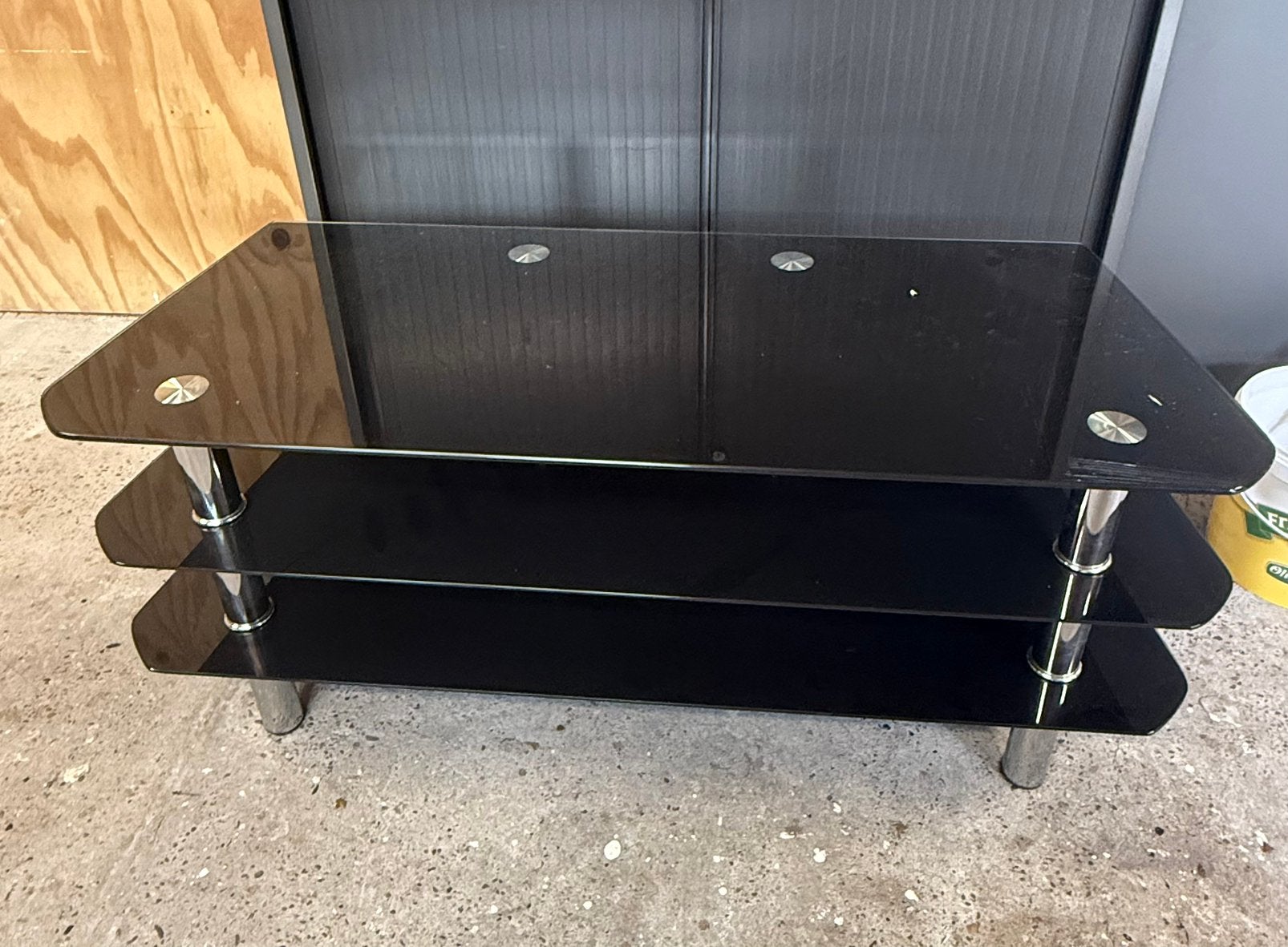 Tv meubel zwart glas, Ophalen, Zo goed als nieuw