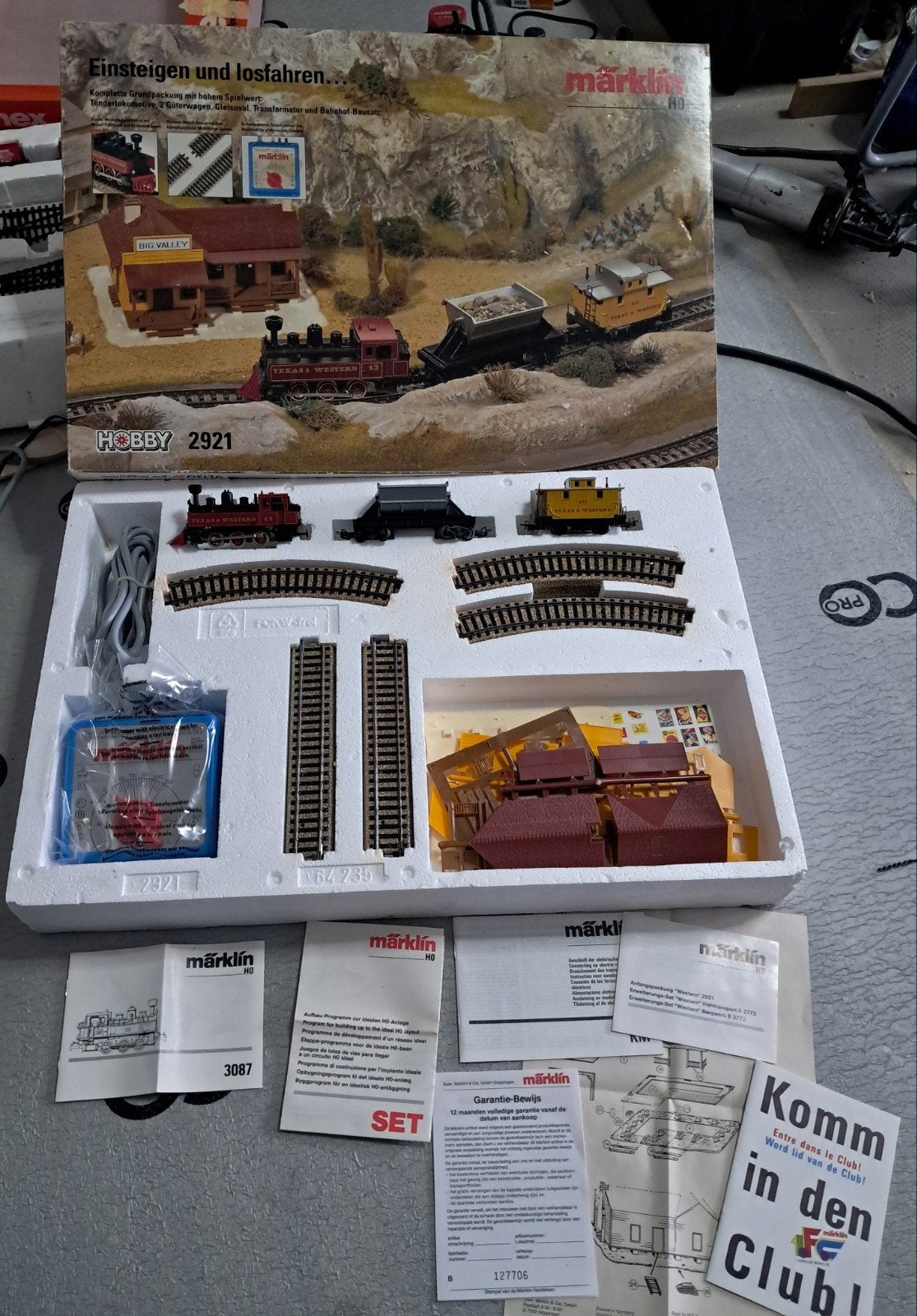 Märklin HO 2921 Texas & Western set
In OVP, Wisselstroom, Treinset, Ophalen of Verzenden, Zo goed als nieuw