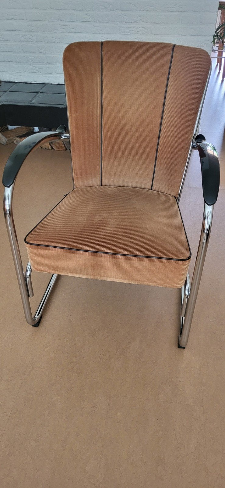 2 x Vintage fauteuil met chromen frame en ribstof bekleding, Huis en Inrichting, Stoelen, Ophalen, Zo goed als nieuw, Zwart, Twee