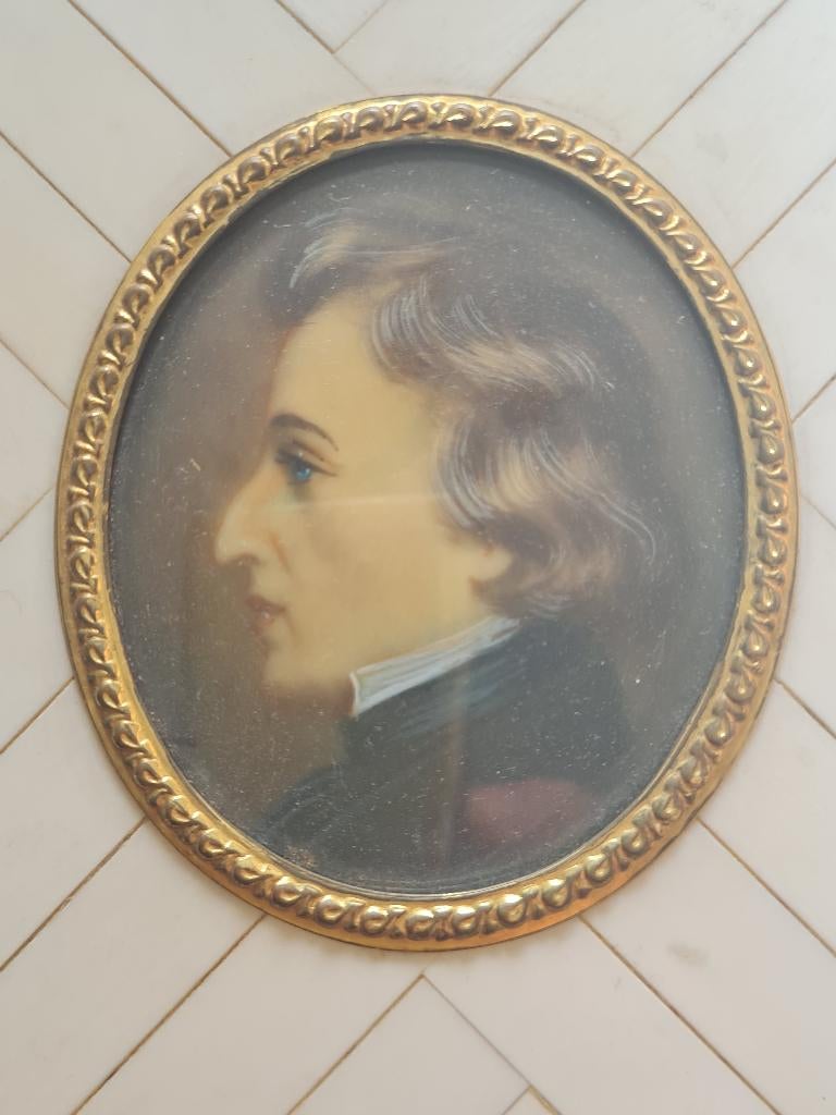 Zeer oud miniatuur portret in benen lijstje, Ophalen of Verzenden