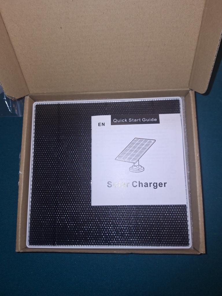 Nieuwe Solar Charger voor Camera's - Universeel, Ophalen of Verzenden, Nieuw, Paneel, Minder dan 100 wattpiek