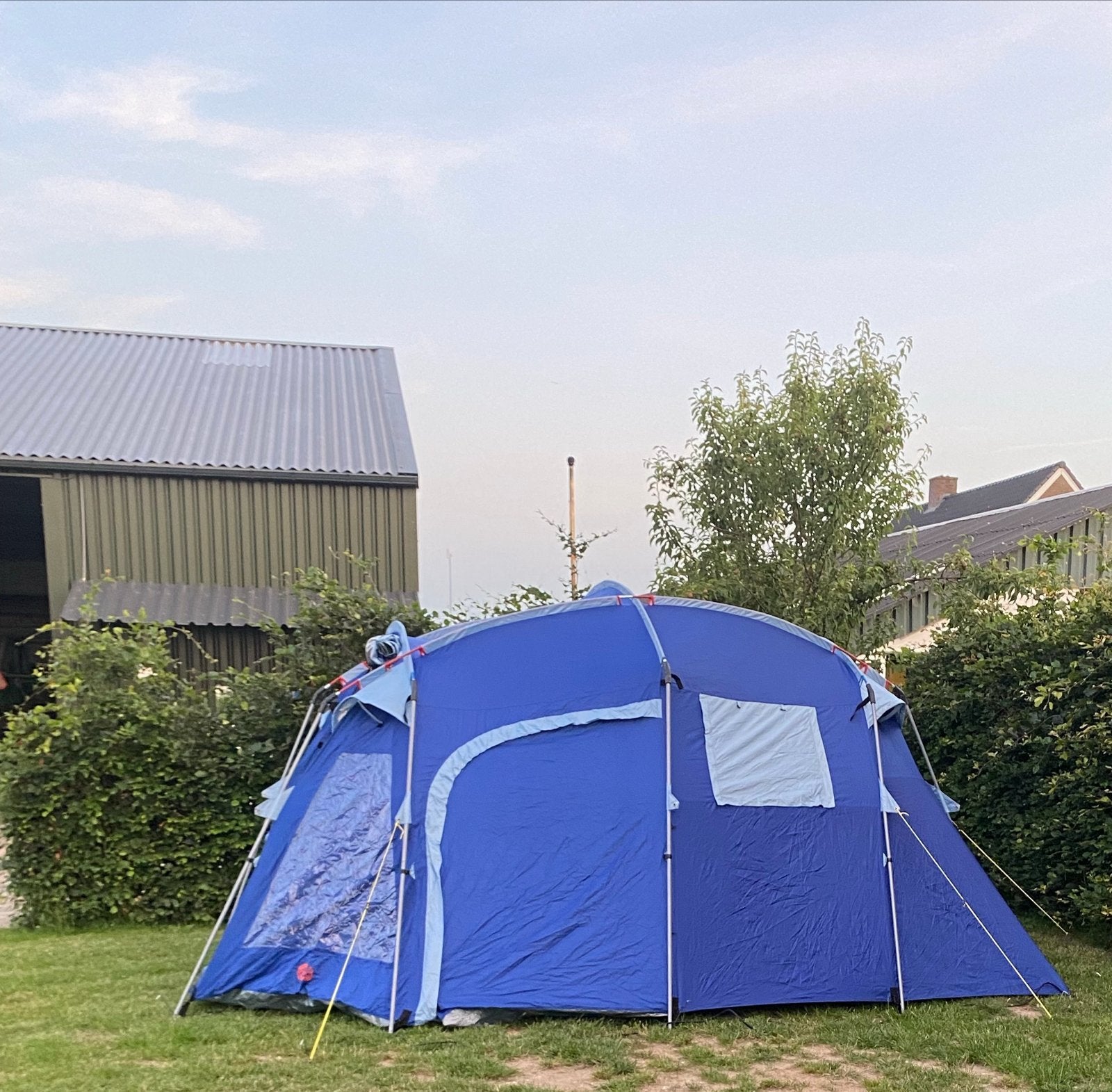 Ruime tent, 6 persoons, kan zeker nog een ronde mee, Ophalen, Gebruikt, Tot en met 6