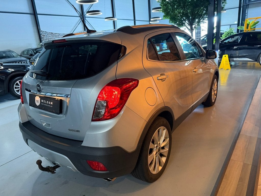 Opel Mokka 1.6 CDTi Cosmo Automaat|Schuifdak|Trekhaak|Stoelv, Auto's, Gebruikt, Zwart, 4 cilinders, Leder en Stof