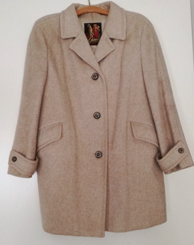 Chique Llama dames gevoerd winterjas jas vintage kleur beige, Beige, Maat 42/44 (L), Ophalen of Verzenden, Zo goed als nieuw