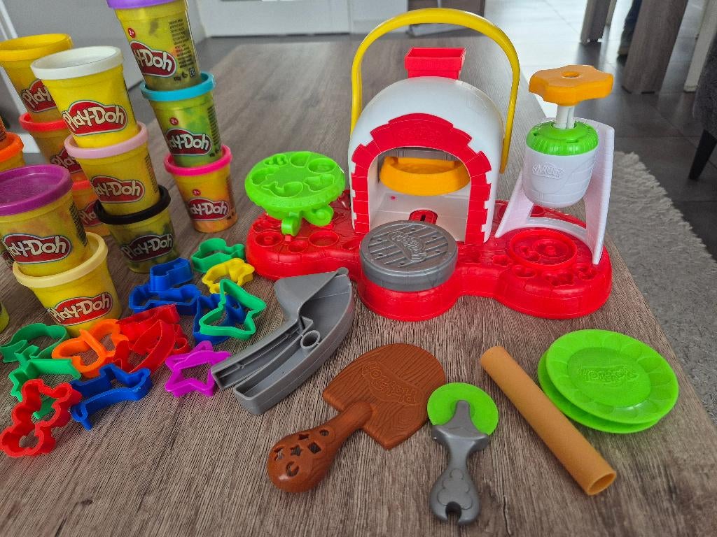 Play-Doh Kitchen Creations (incl. veel speelklei), Ophalen of Verzenden, Zo goed als nieuw, Knutselen
