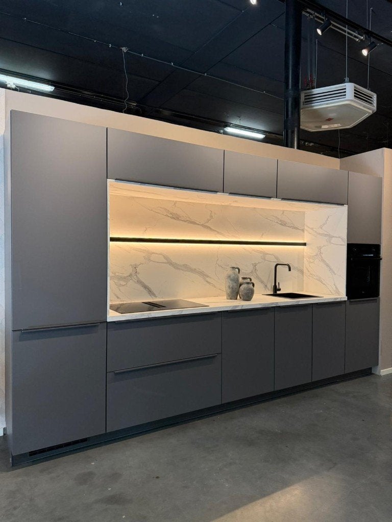 Complete Nieuwe keuken met apparatuur – Keuken Noa