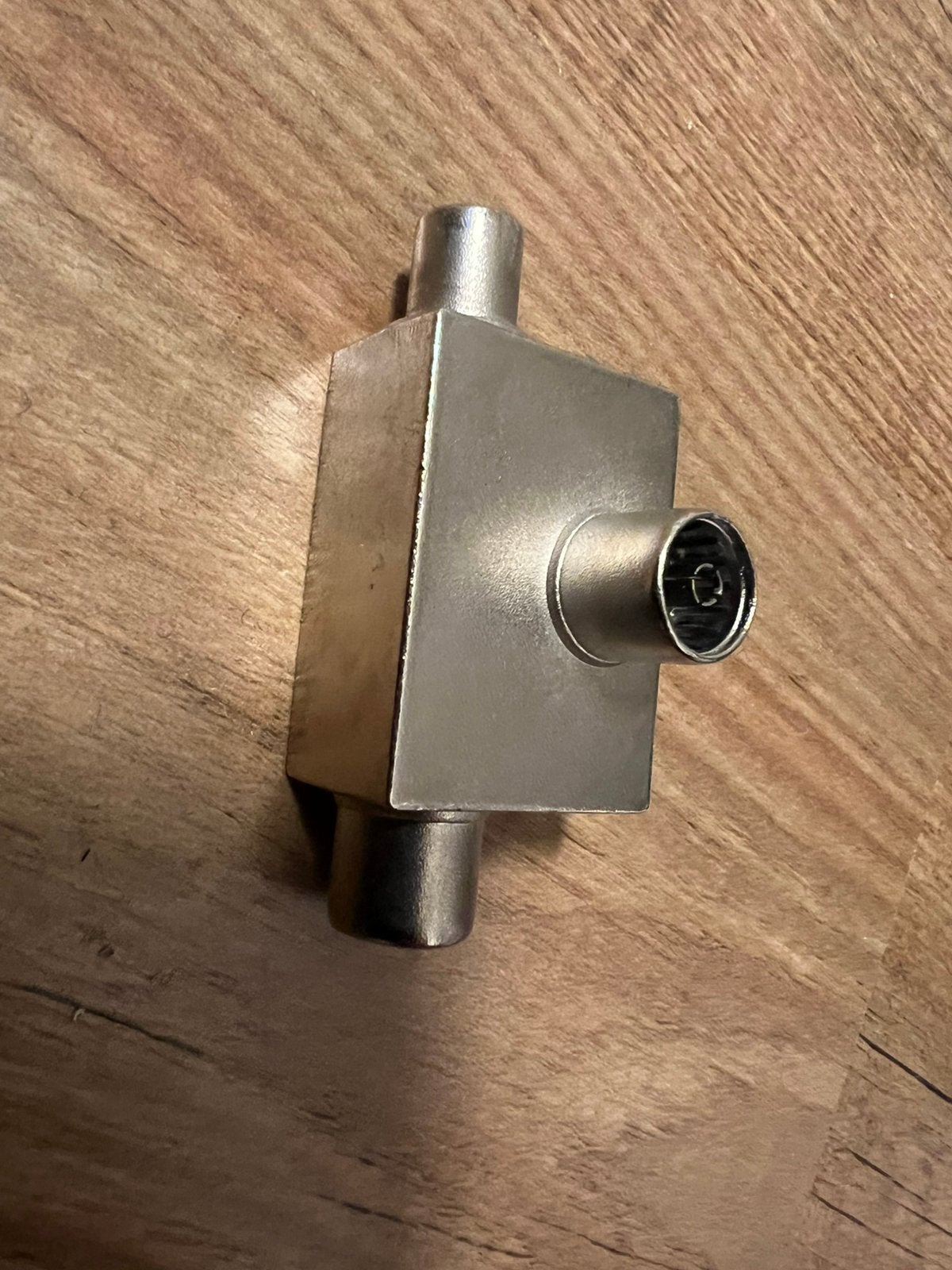 Technetrix filter splitter (1 in en 2 uitgangen), Ophalen of Verzenden, Zo goed als nieuw