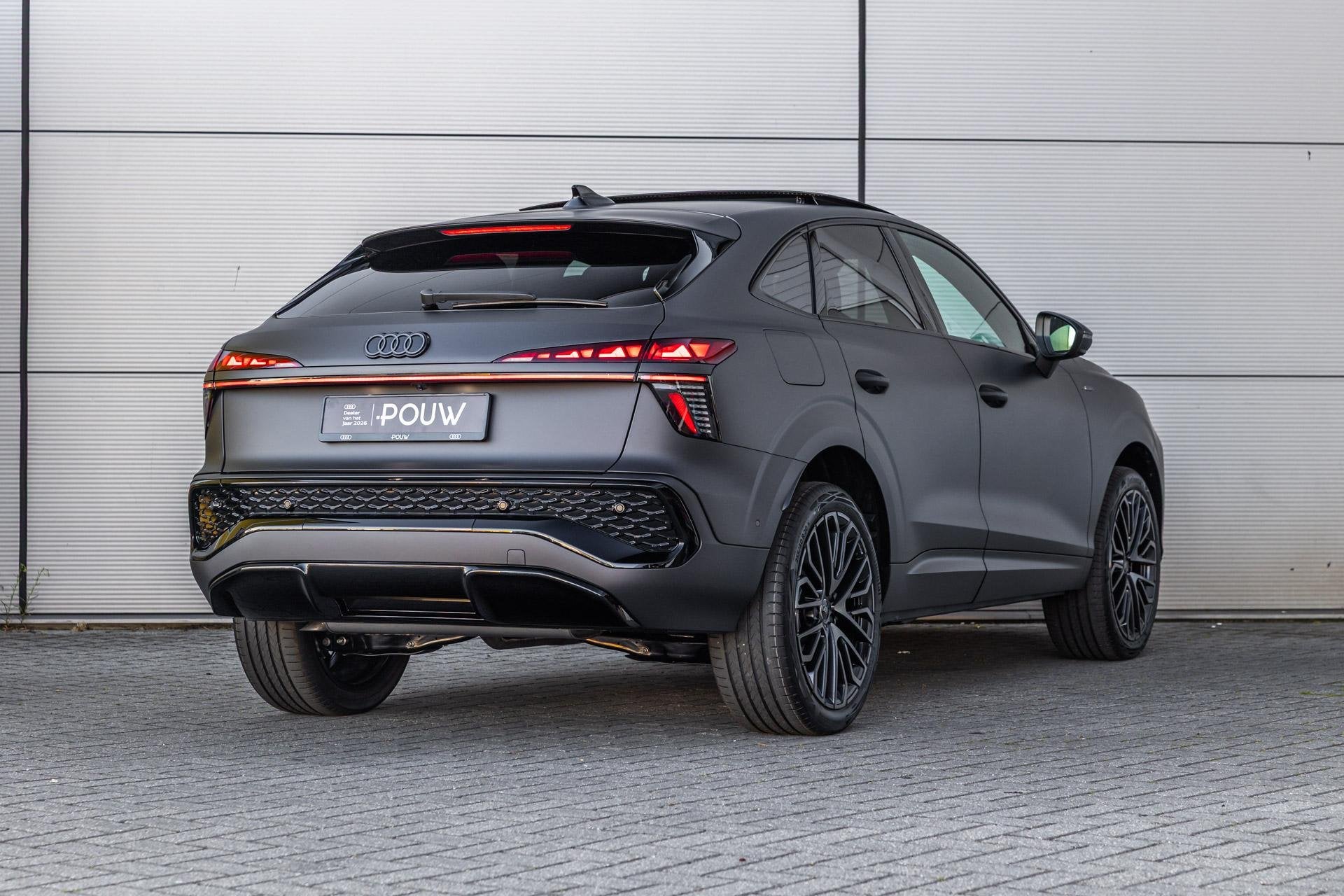 Audi Q3 Sportback 1.5 272pk e-hybrid S Edition | Panoramadak, Auto's, 12 maanden, 1800 kg, 1498 cc, 4 cilinders
