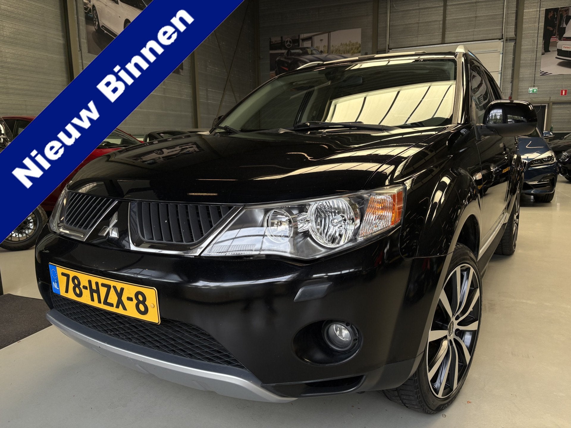 Mitsubishi Outlander 2.4 Instyle 4WD, Airco, Schuifdak, 7 pe, Auto's, Mitsubishi, Automaat, Beige, 4 cilinders, 7 stoelen