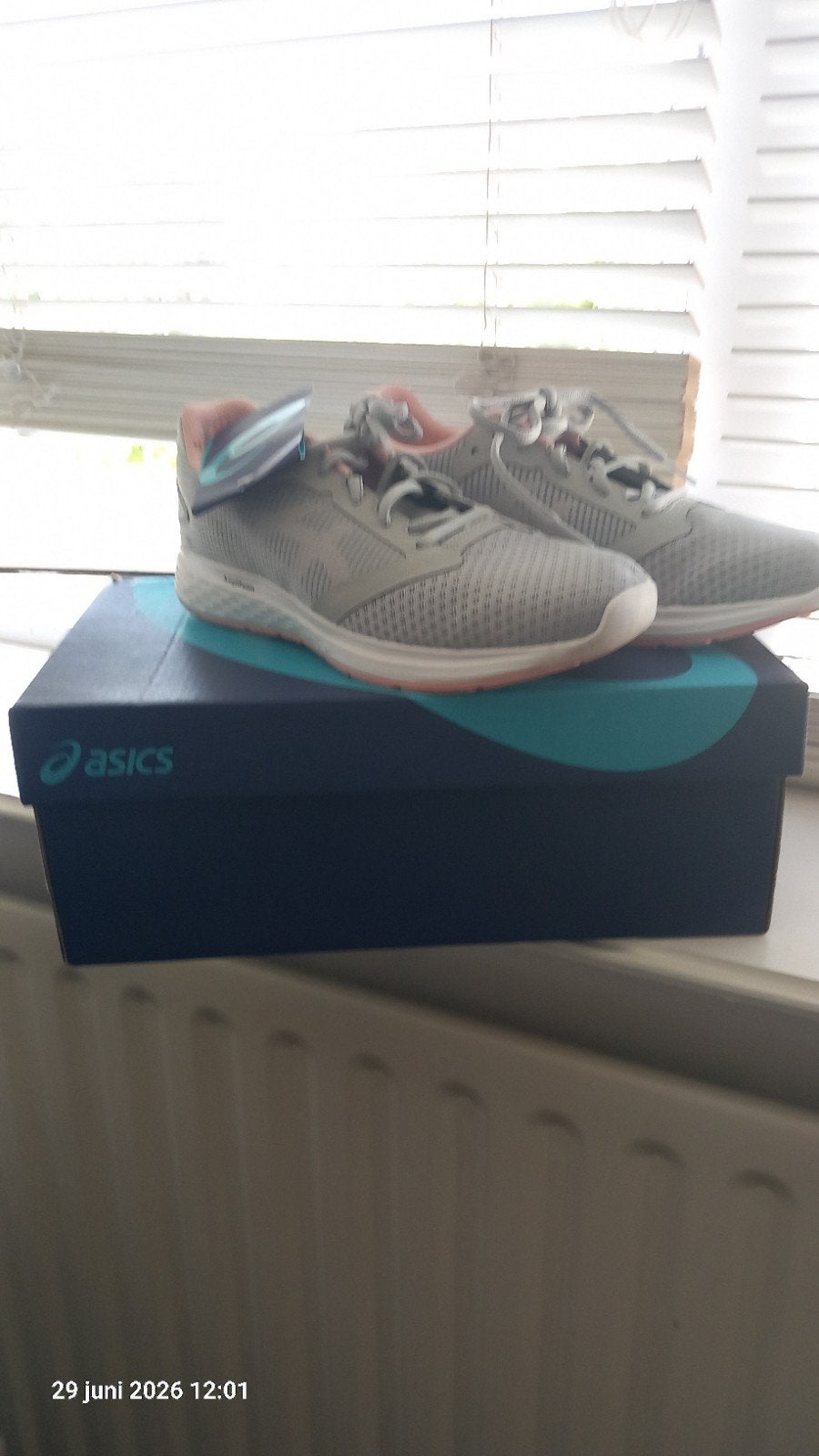 ASICS hardloopschoenen - Zo goed als nieuw, Sportschoenen, Ophalen of Verzenden, Zo goed als nieuw, ASICS