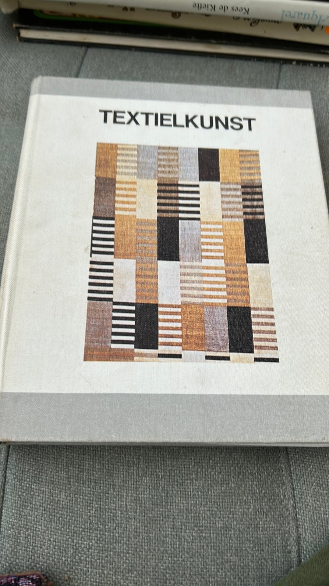 Textielkunst M.K. Houtzager-van Wijngaarden, Ophalen of Verzenden, Zo goed als nieuw