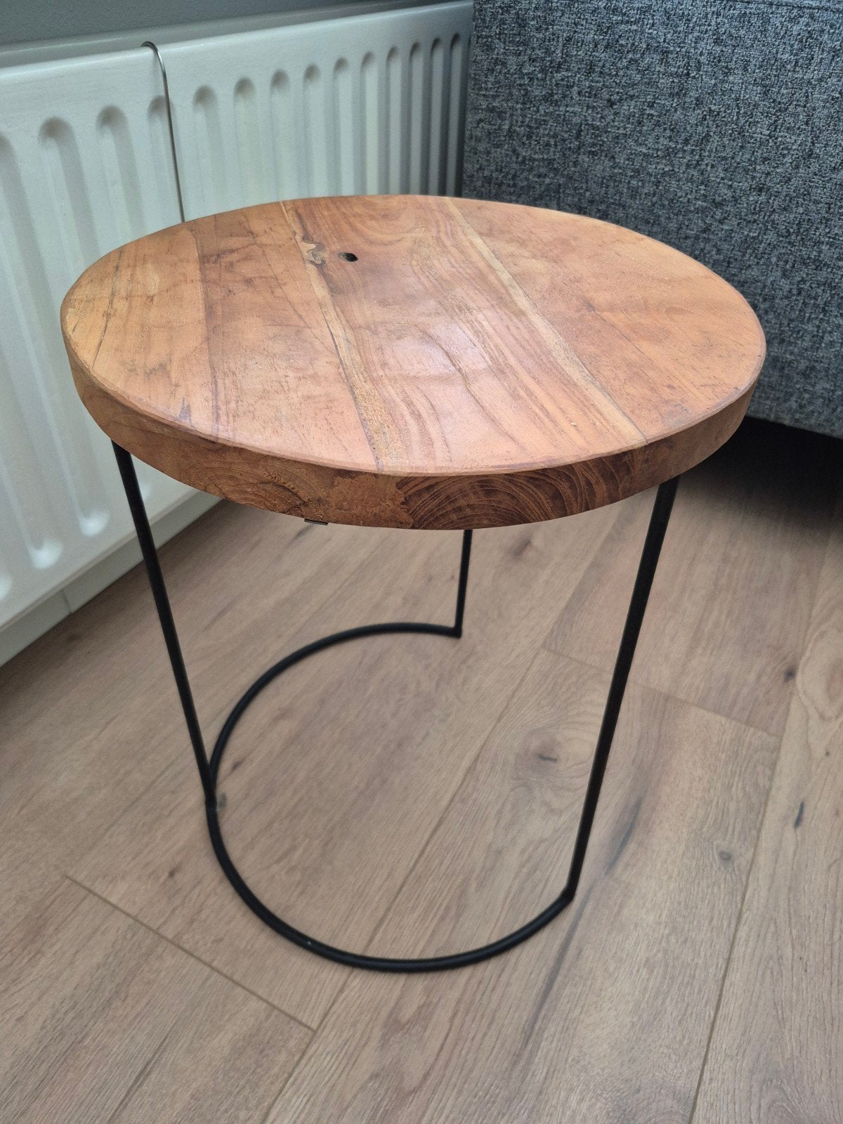 Rond Bijzettafeltje Hout en Metaal - 45 cm hoog, Huis en Inrichting, Tafels | Bijzettafels, Minder dan 55 cm, Gebruikt, Rond, Hout