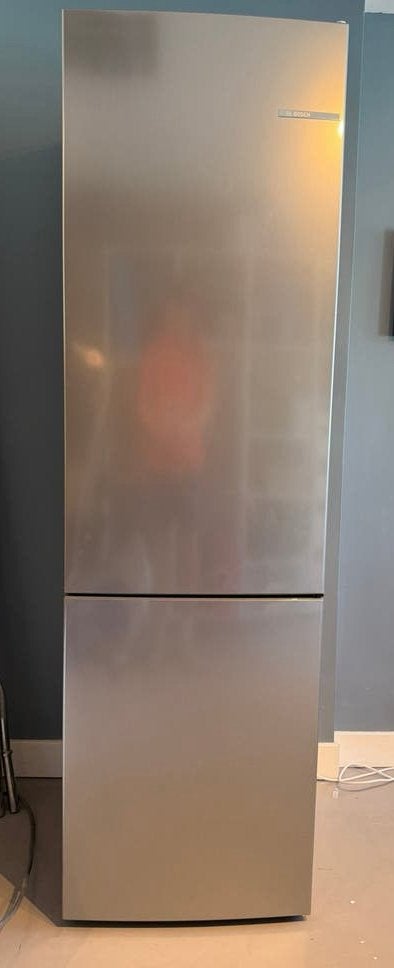 Vrijstaande Bosch serie 6 koel-vriescombinatie 60x201 metaal, Ophalen, 200 liter of meer, Met aparte vriezer, 160 cm of meer