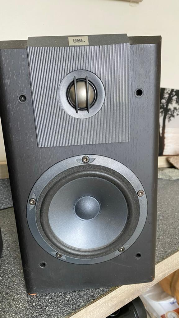 JBL LX2001 en LX2002 Boekenplank Luidsprekers (Set van 4), Ophalen, Gebruikt, JBL, 60 tot 120 watt