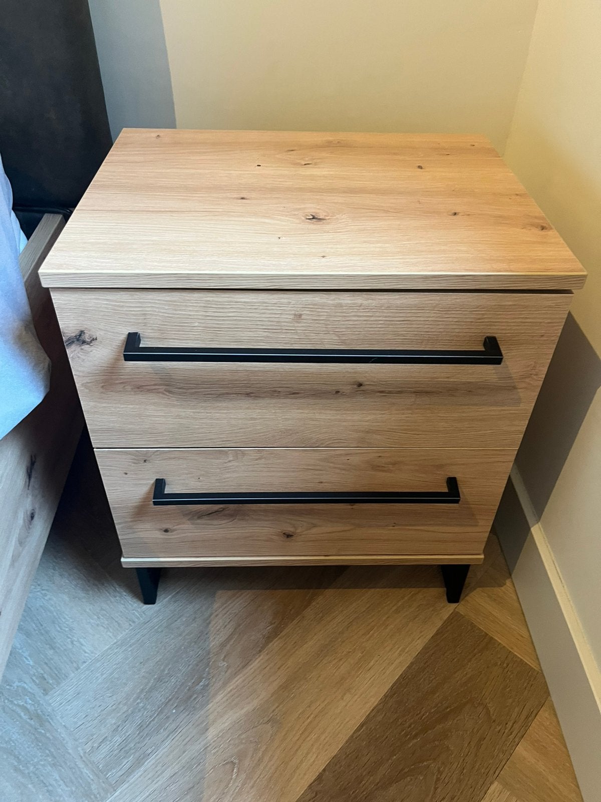 2 Meubella nachtkastjes, Ophalen, Zo goed als nieuw, 25 tot 50 cm, Minder dan 100 cm