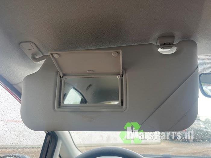 Zonneklep van een Ford Fiesta, Gebruikt, -, -, Ophalen of Verzenden