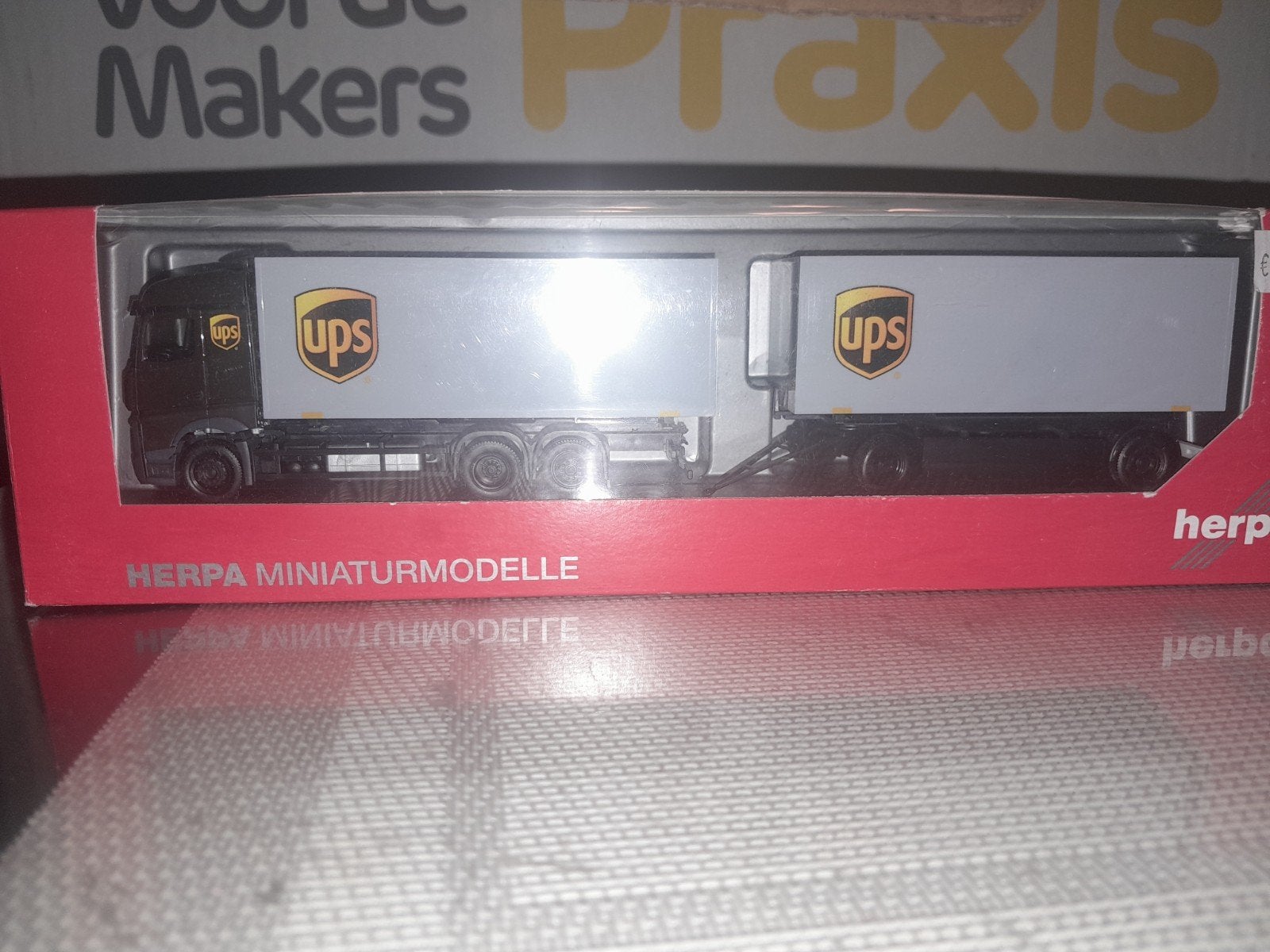 ups, Ophalen of Verzenden, Zo goed als nieuw, Bus of Vrachtwagen