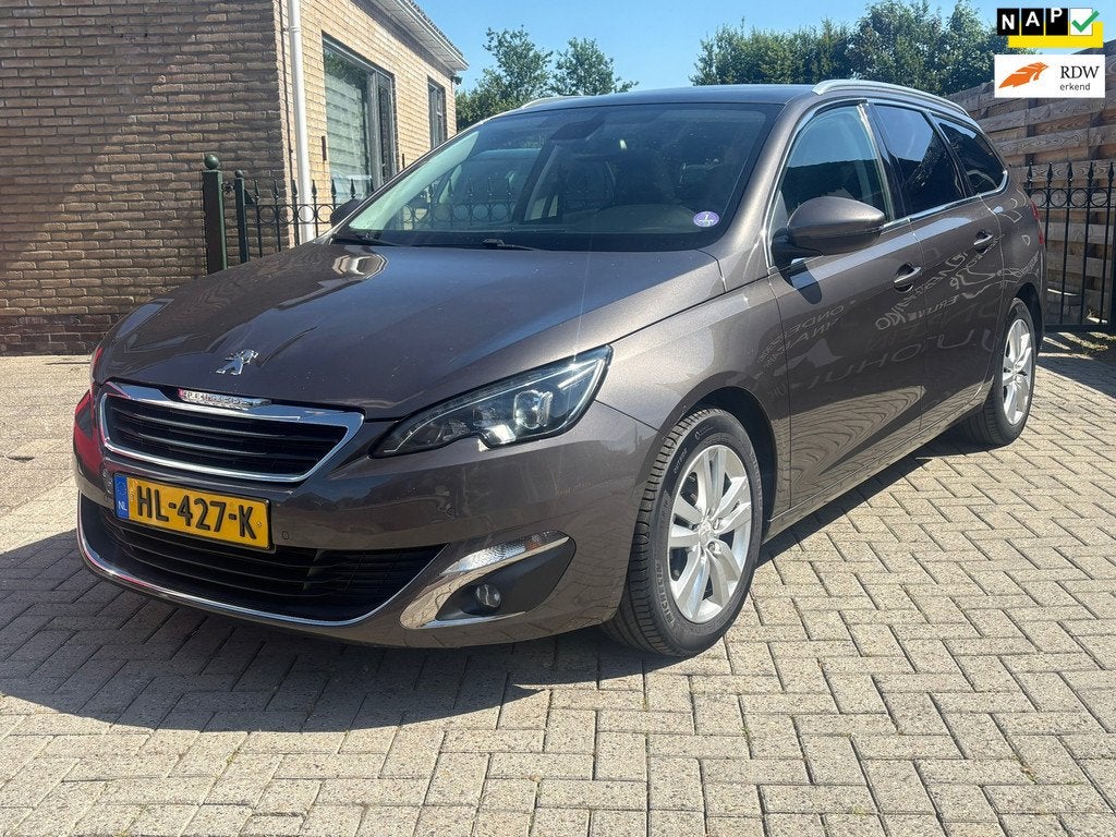 Peugeot 308 SW 1.2 PureTech Blue Lease Premium | trekhaak |, Auto's, Peugeot, Voorwielaandrijving, Gebruikt, Euro 6, 1165 kg