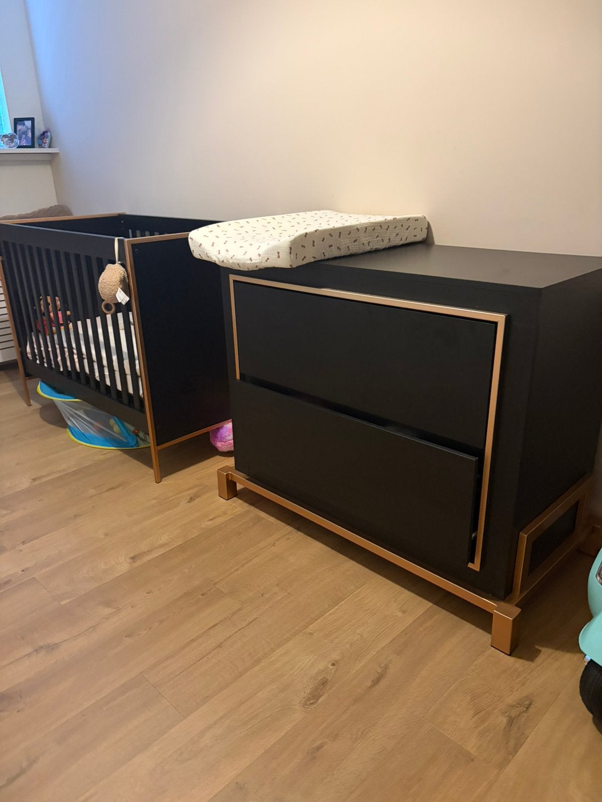 Baby bedje en commode, Ophalen, Gebruikt, Jongetje of Meisje