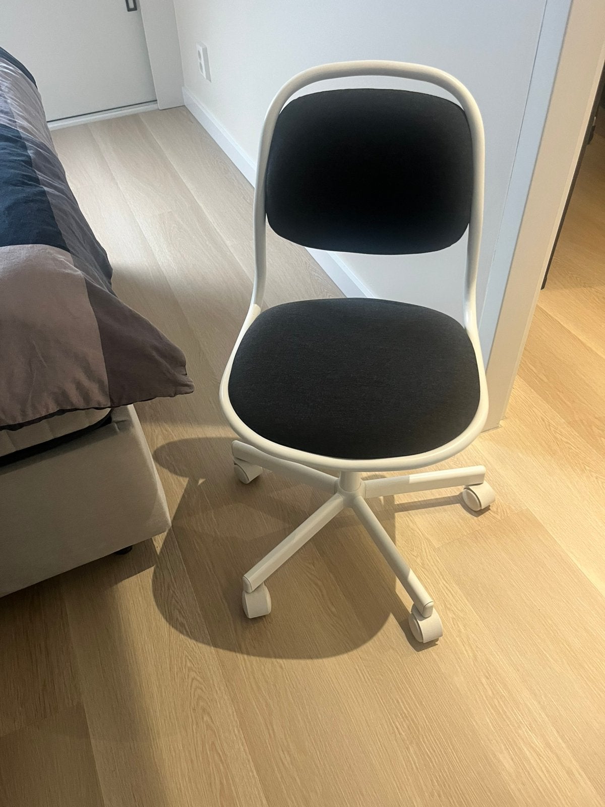 Orfjall kinderbureaustoel ikea, Huis en Inrichting, Bureaustoelen, Ophalen, Zo goed als nieuw