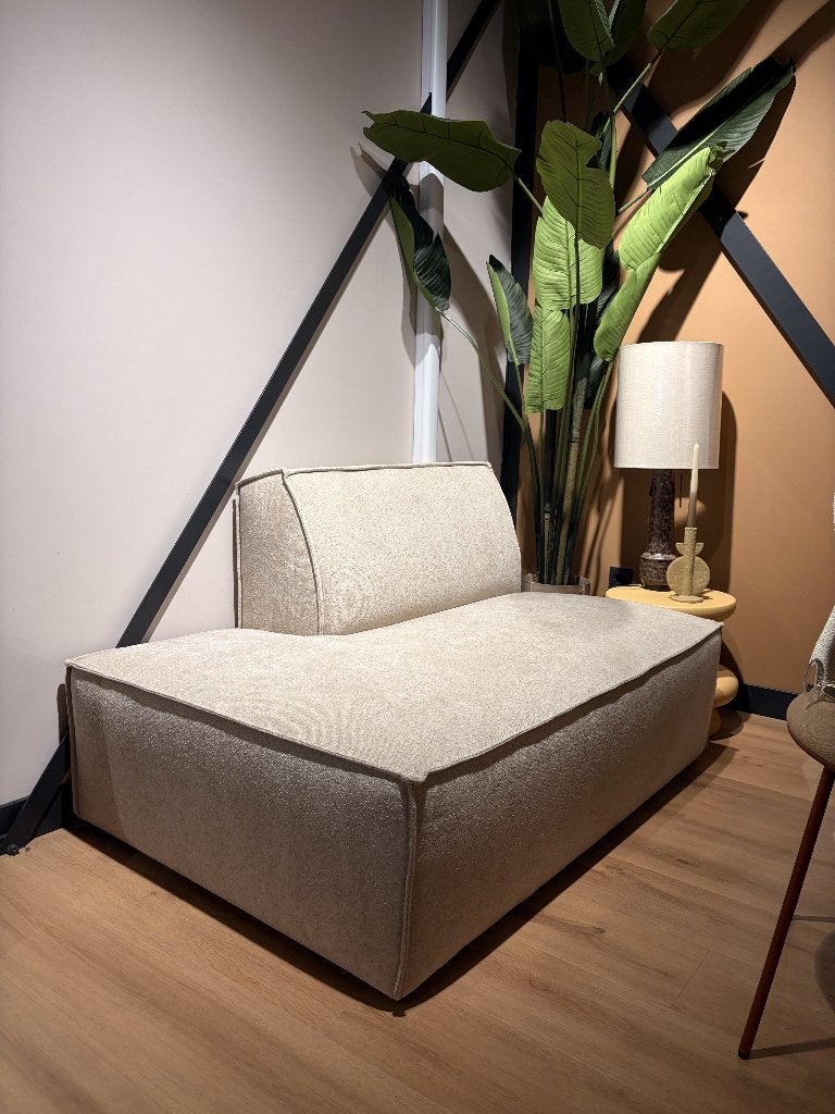 PEPP interiors ottoman ENZO SHOWMODEL, Traanbok 7F Enkhuizen, 75 tot 100 cm, Stof, Ophalen