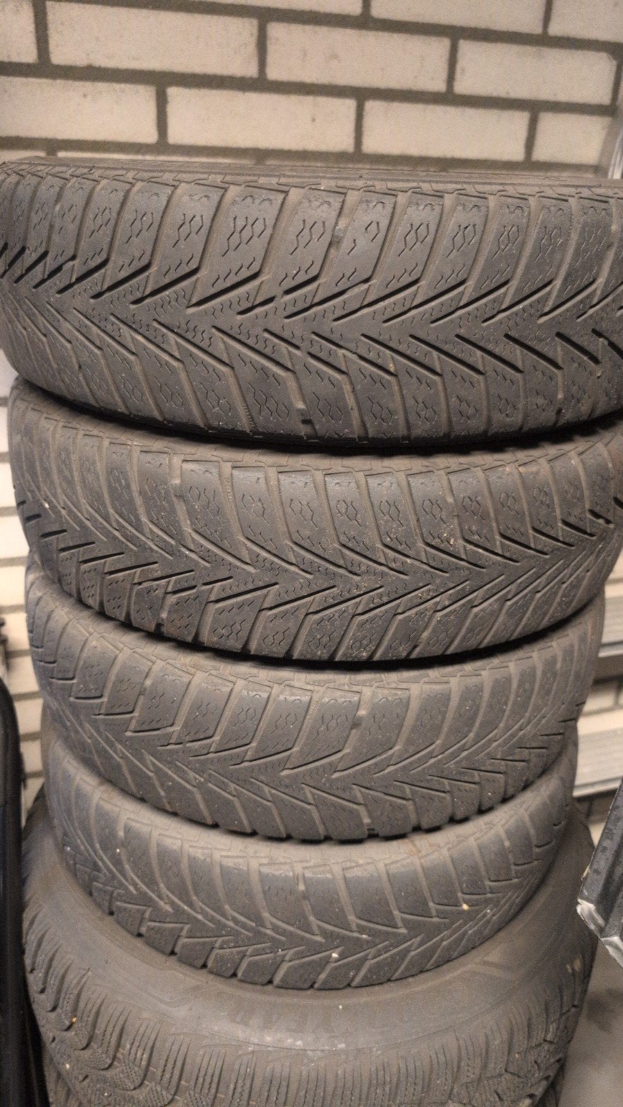 winterbanden + stalen velg 155/65 R14 Peugeot 107, Auto-onderdelen, Banden en Velgen, Ophalen, 14 inch, Gebruikt, 155 mm