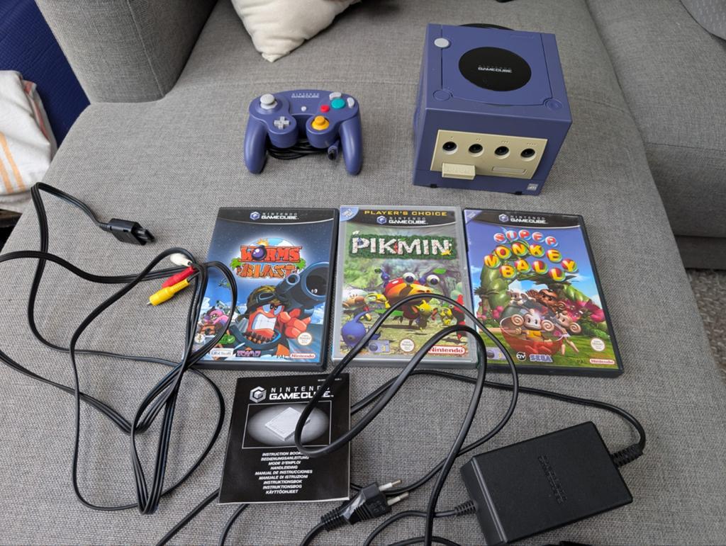 Nintendo GameCube Indigo met controller en games, Paars, Ophalen of Verzenden, Met 1 controller, Gebruikt