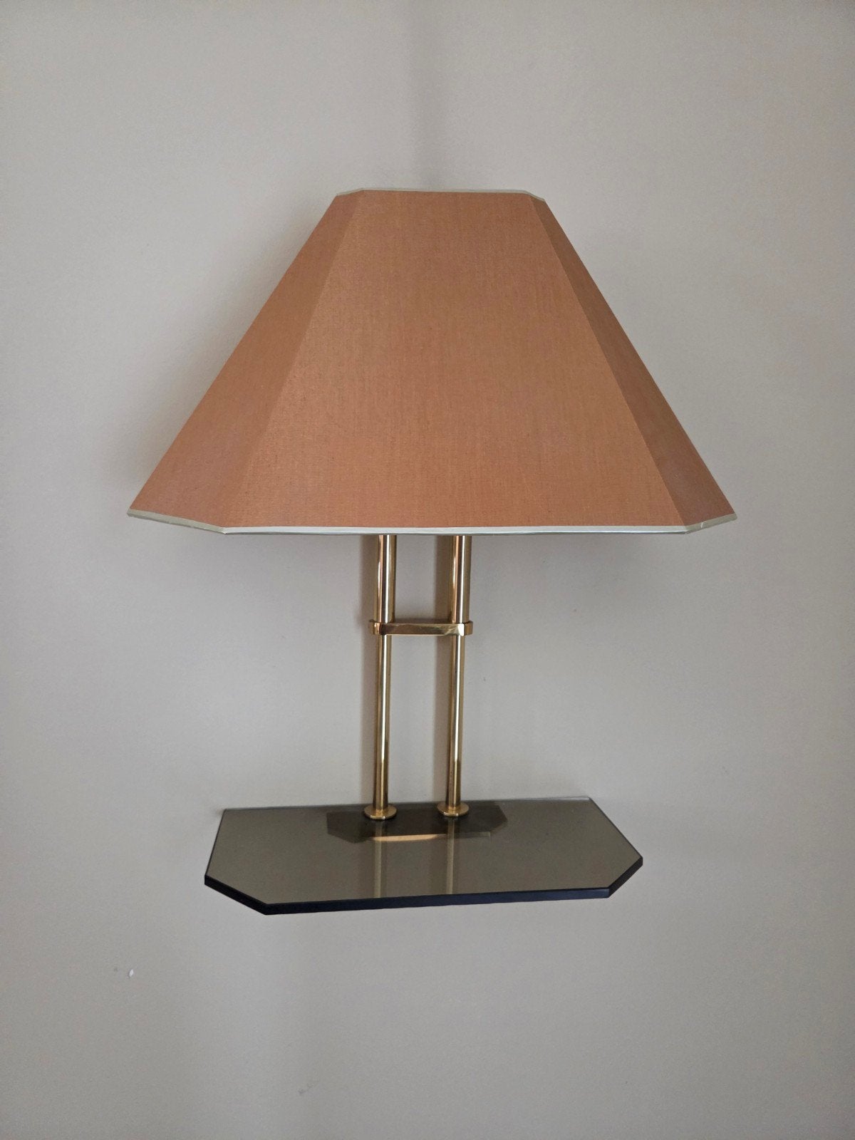 2x Hollywood Regency wandlampen met een glazen plancet, E14 (klein), Ophalen of Verzenden, Zo goed als nieuw, Glas