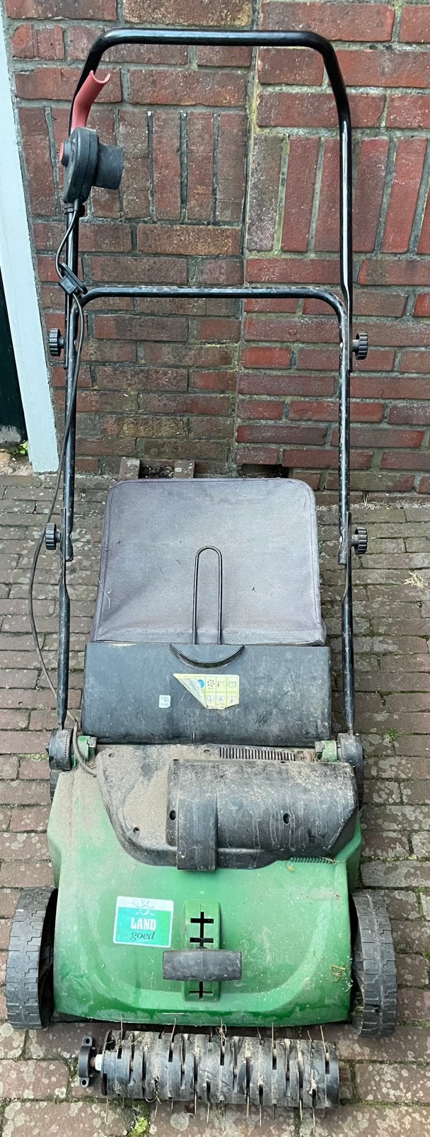 Landgoed elektrische verticuteermachine opvangzak beluchting, Ophalen of Verzenden, Zo goed als nieuw, Elektrisch