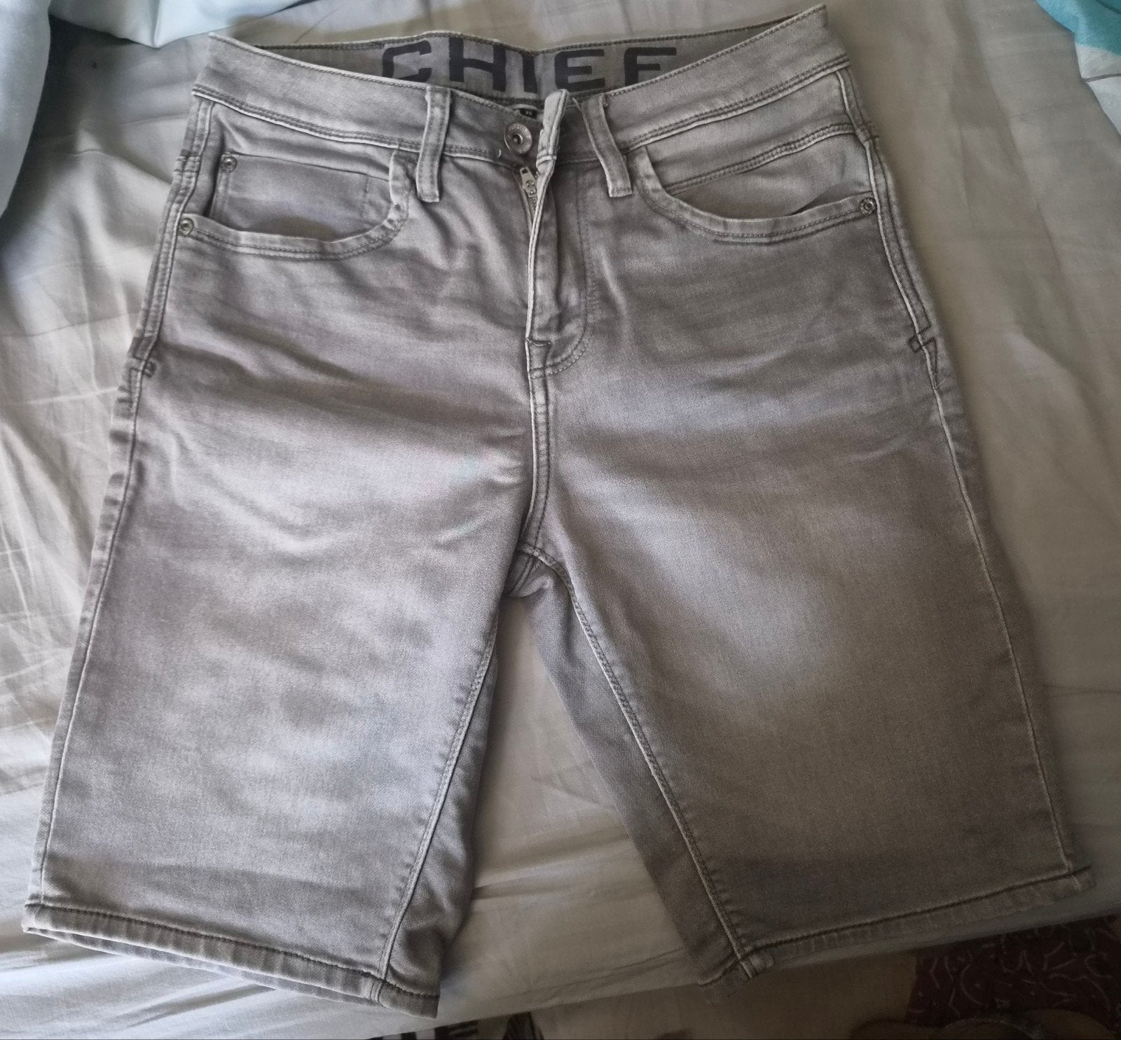 Grijze Chief Jeans Short - Maat S, Chief, Overige jeansmaten, Ophalen of Verzenden, Zo goed als nieuw