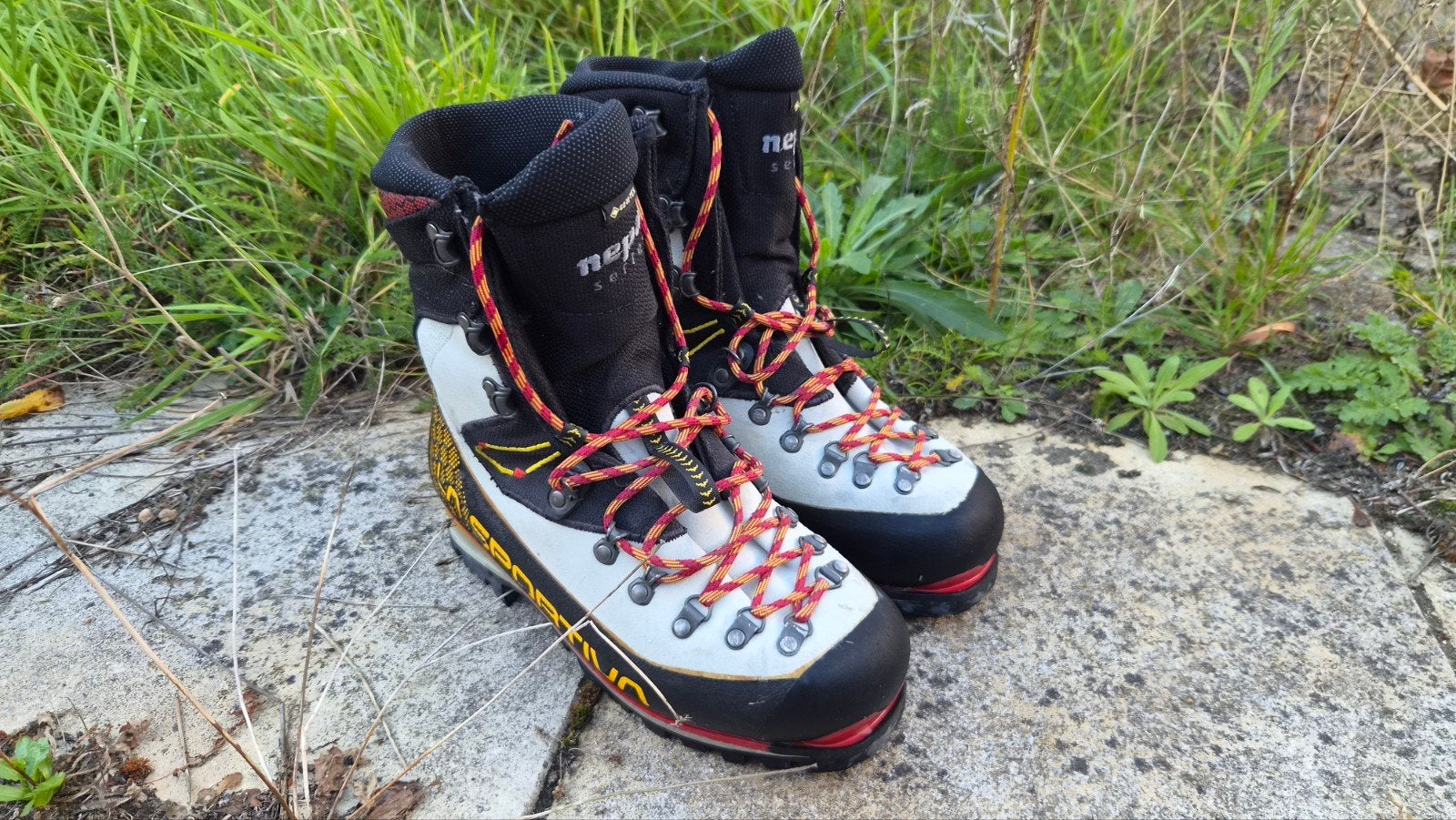La Sportiva Nepal Cube GTX Alpine Schoen Dames, Ophalen of Verzenden, Zo goed als nieuw, Schoenen