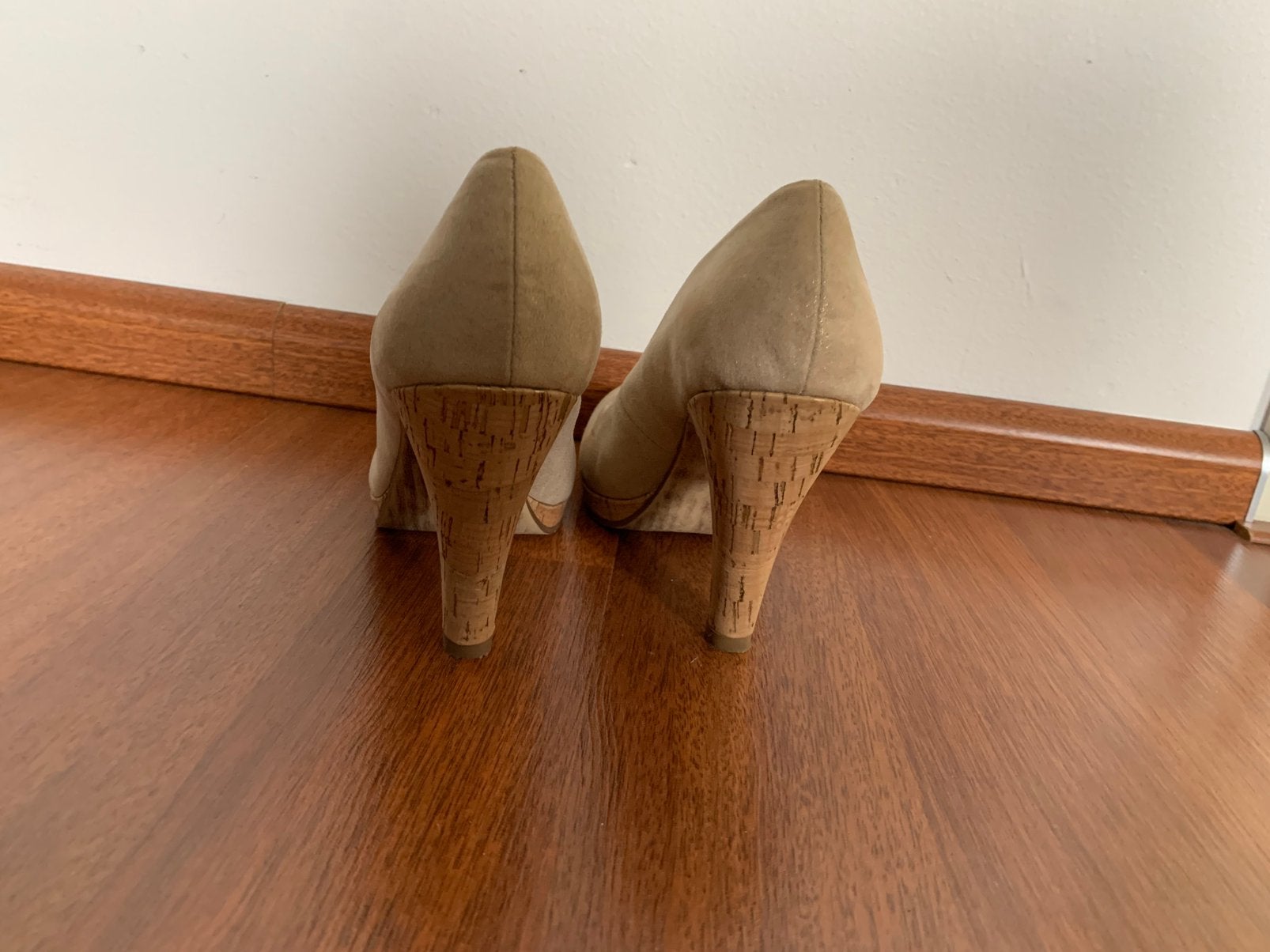 Marco Tozzi pump maat 39, Ophalen, Pumps, Beige, Zo goed als nieuw