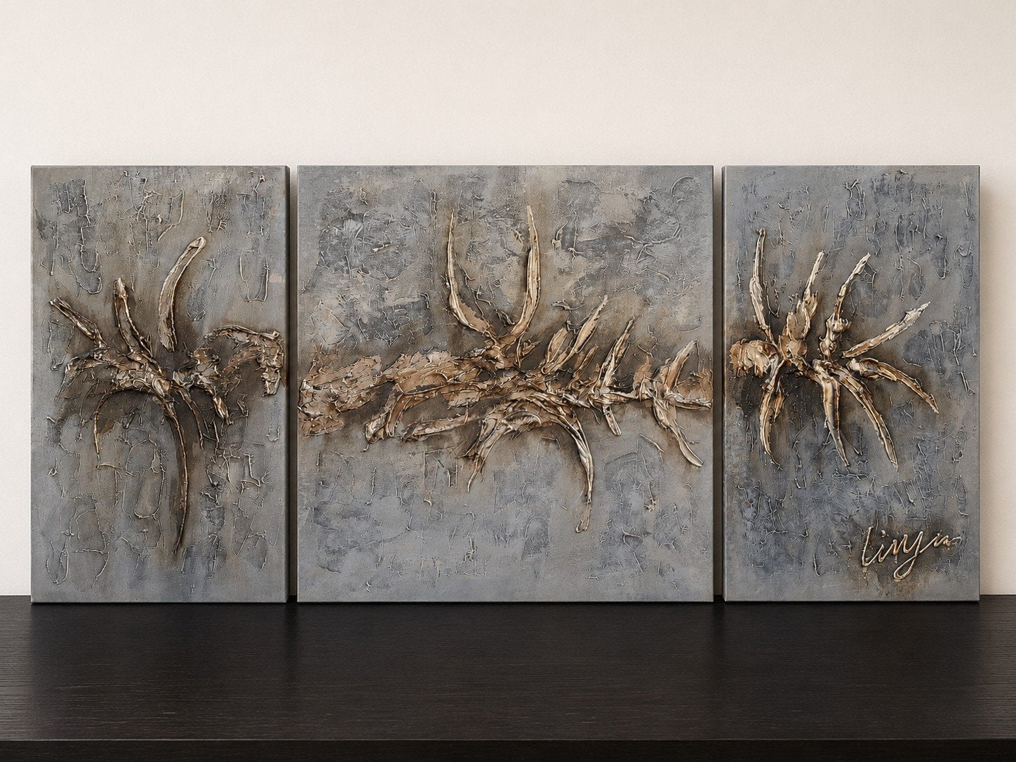 Groot modern drieluik met 3D-reliëf – grijs/brons, Ophalen