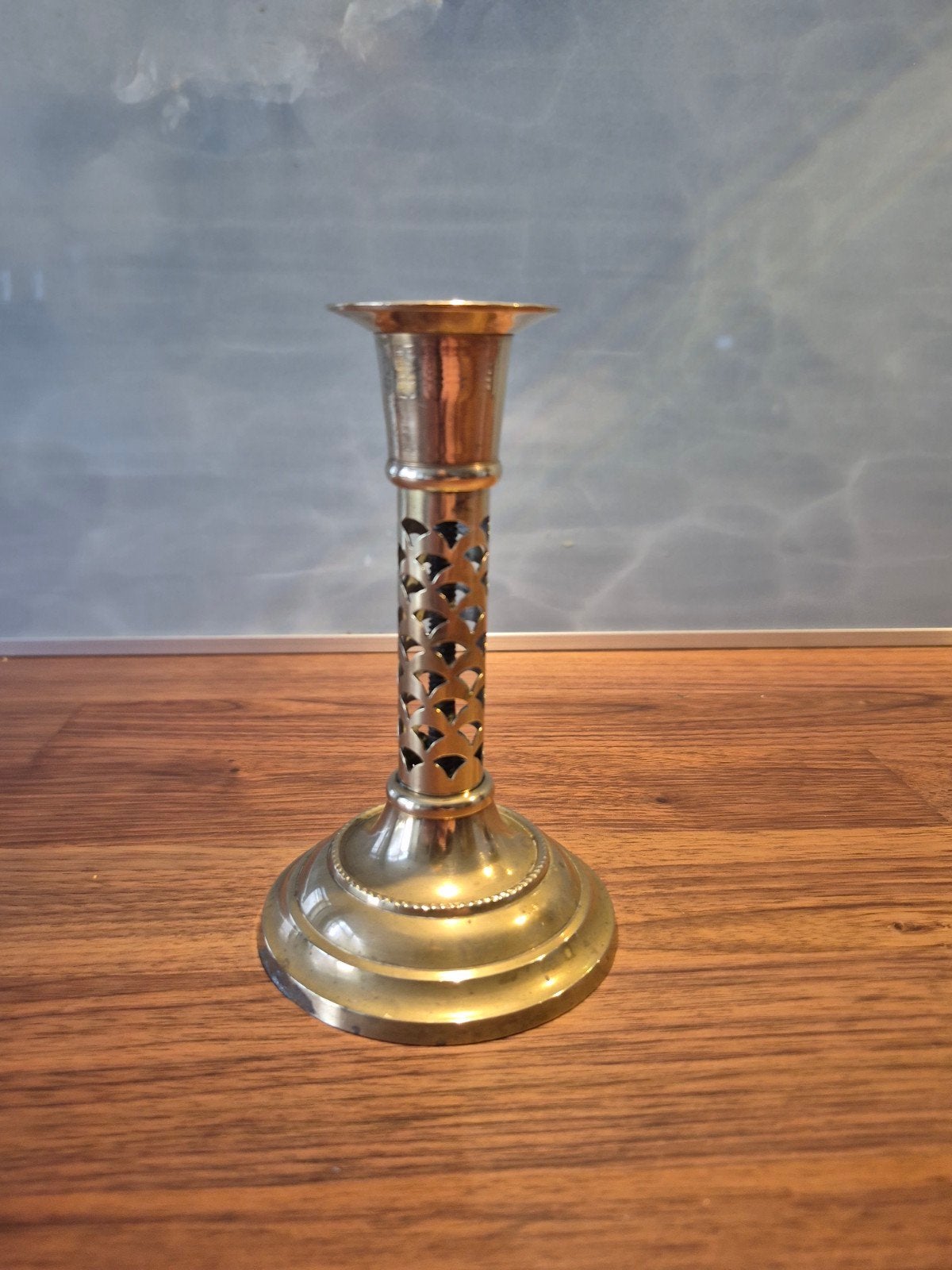 Antieke Messing Kandelaar met Opengewerkt Patroon, Ophalen of Verzenden