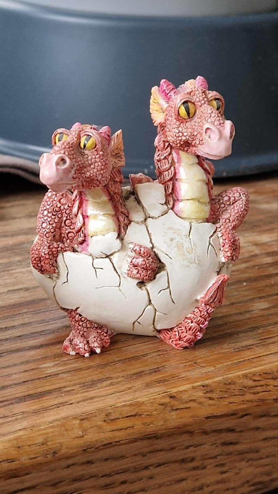 Rood 2-koppig draakje uit ei, Ophalen of Verzenden, Zo goed als nieuw, Fantasy