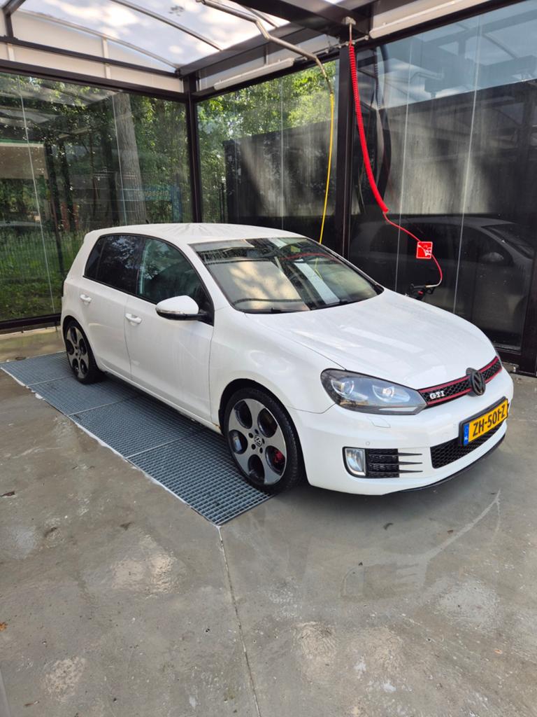 Volkswagen Golf 2.0 GTI dsg, Auto's, Volkswagen, 4 cilinders, Wit, 211 pk, 1400 kg