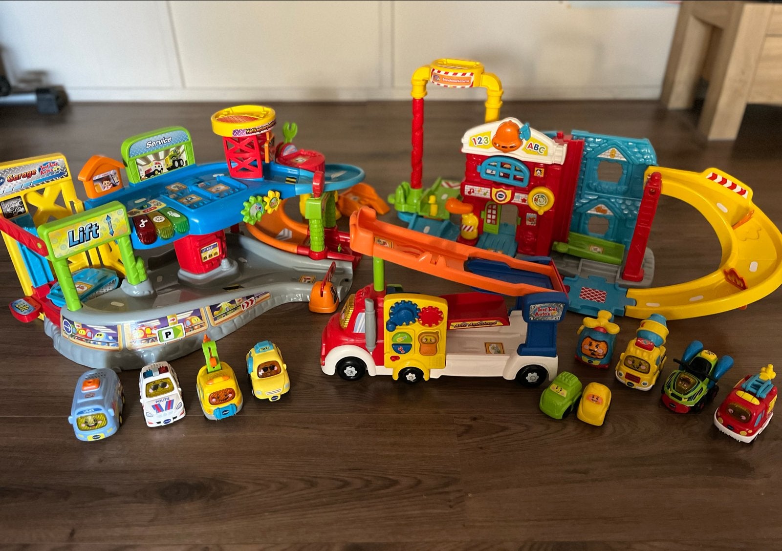 VTech Toet Toet Auto's Grote Speelset met Veel Auto's, Ophalen, Gebruikt