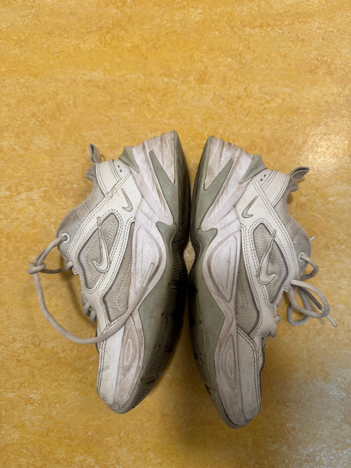 Nike sneakers - Gedragen, Kleding | Dames, Ophalen of Verzenden, Gedragen, Wit, Sneakers of Gympen