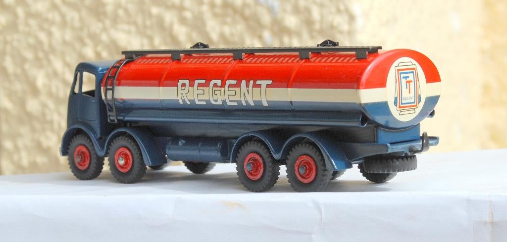 dinky toys, Verzenden, Gebruikt, Bus of Vrachtwagen, Dinky Toys