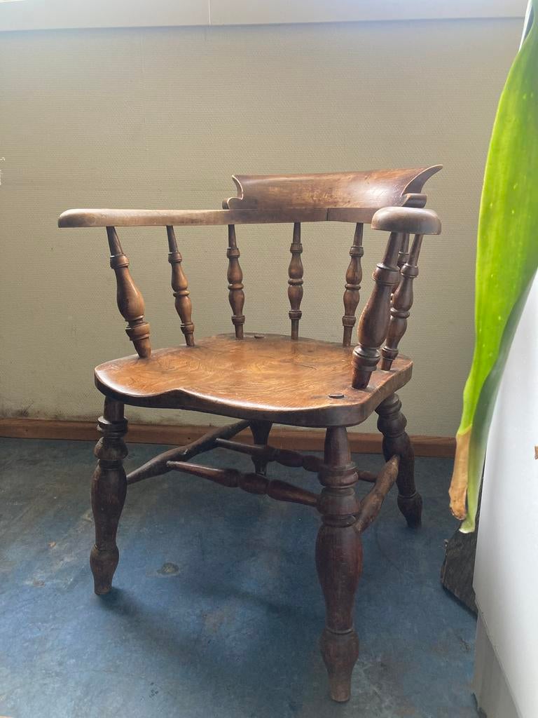 2 windsor Captain chairs L.A.C. Wm Birch, Antiek en Kunst, Antiek | Meubels | Stoelen en Banken, Ophalen