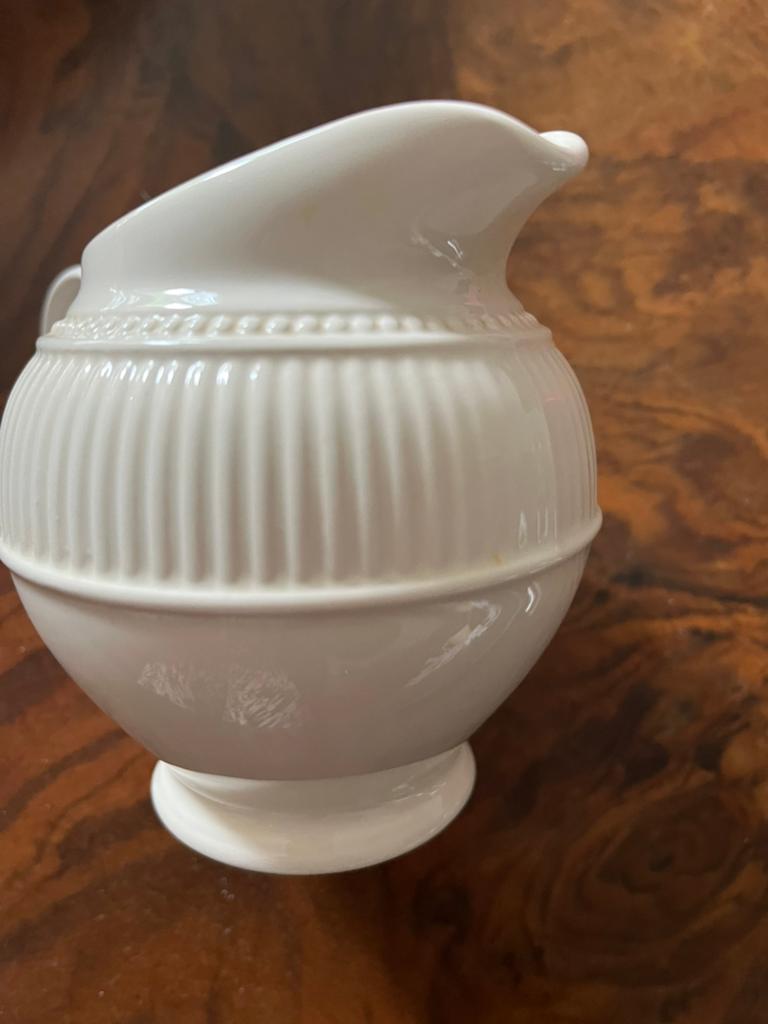 Wedgwood Windsor Melkkannetje - Klassiek Wit Servies, Ophalen