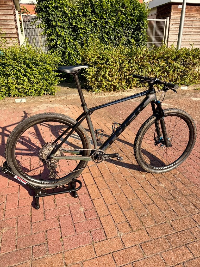 Trek Procaliber 9.8 XL 2023 | Dark Prismatic/Trek Black, Ophalen, Gebruikt, 57 cm of meer, Hardtail