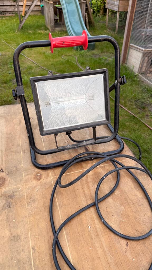 Bouwlamp 1000W, Doe-het-zelf en Verbouw, Bouwverlichting, Ophalen, Gebruikt, 500 watt of meer, Lamp met armatuur